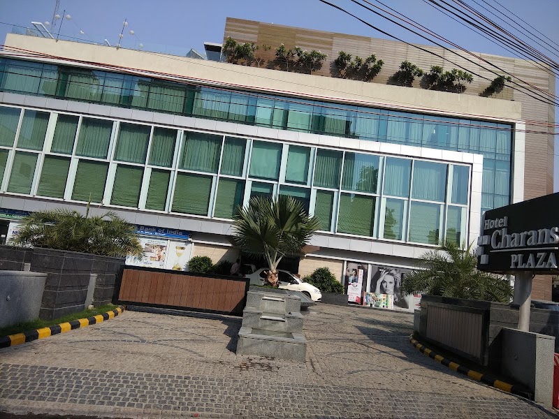 Hotel Charans Plaza - Hotel Charans Plaza Halwasiya House, 11, Mahatma Gandhi Marg, गाला मार्केट, Hazratganj, Lucknow, Uttar Pradesh 226001, India