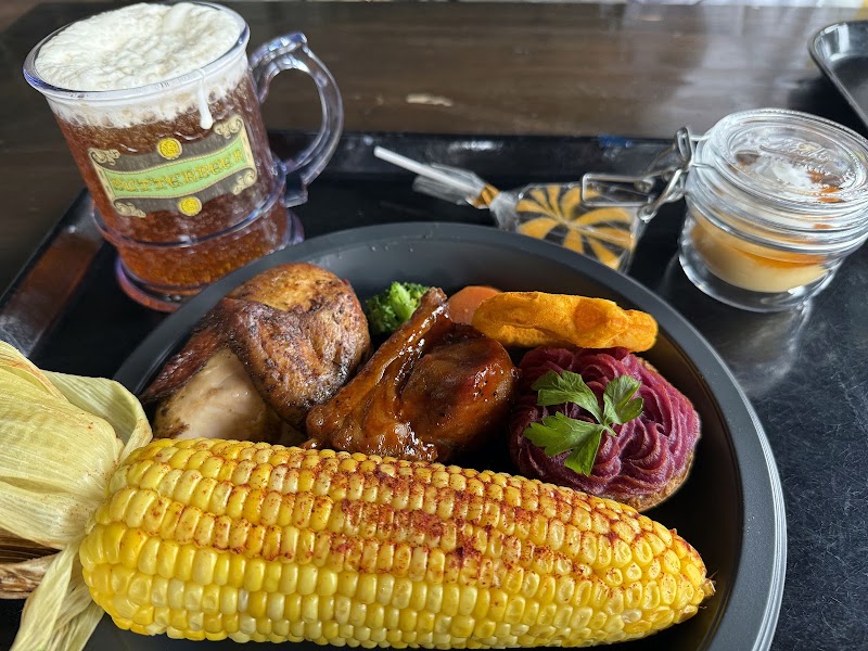 Three Broomsticks - Three Broomsticks, Japan, 〒554-0031 Osaka, Konohana Ward, Sakurajima, 2-chōme−1−３３ ウィザーディング・ワールド・オブ・ハリー・ポッタ