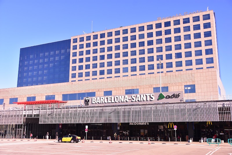 Barcelona-Sants - Barcelona-Sants Pl. dels Països Catalans, 1, 7, Sants-Montjuïc, 08014 Barcelona, Spain