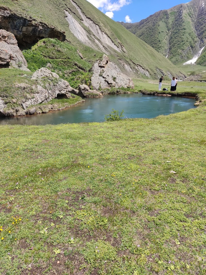 Chaukhi Pass