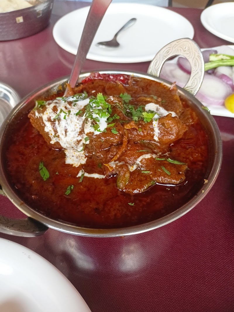Royal Firdous Restaurant Since 1979(Aerodrome circle) - Royal Firdous Restaurant Since 1979(Aerodrome circle) Shop no. 10, DCM road, opp. Aakash mall, Aerodrome Cir, Dhanmandi, Kota, Rajasthan 324005, India