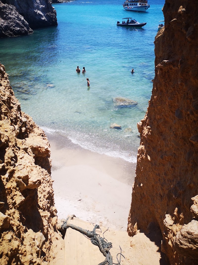 Tsigrado Beach - Tsigrado Beach Milos 848 00, Greece