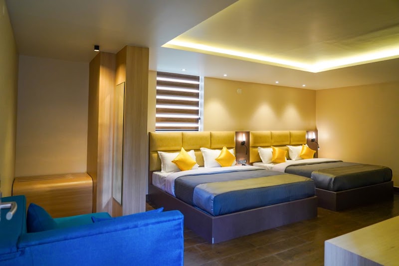 TRIDENT - TRIDENT 94A, Ettines road, Main-bus stand Junction, Fern Hill, Ooty, Tamil Nadu 643001, India