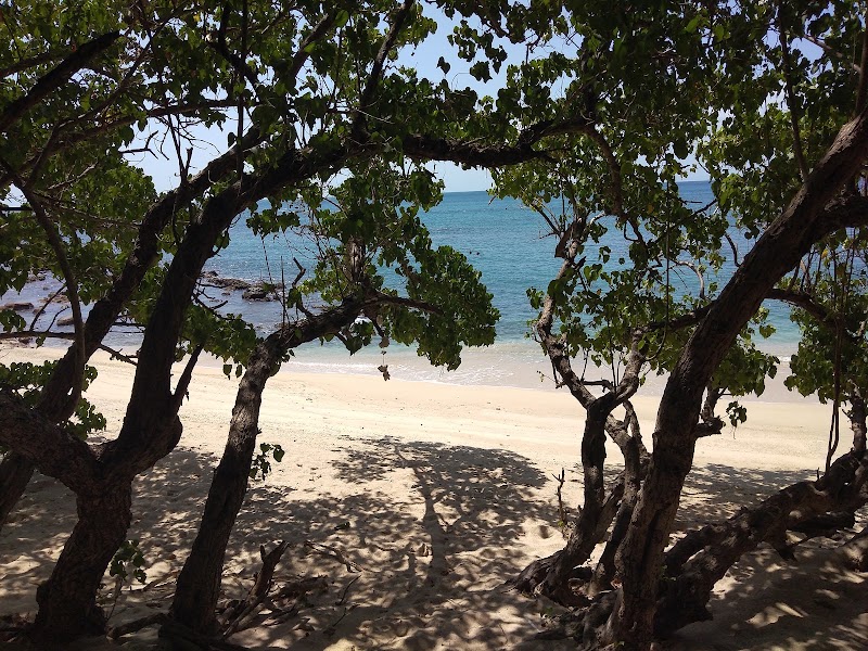 Coral Cove Beach - Coral Cove Beach Coral Cove Beach, Trincomalee, Sri Lanka
