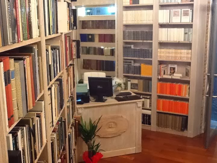 Libreria Antiquaria Borromini - Libreria Antiquaria Borromini, Via degli Orfani, 91, 00186 Roma RM, Italy