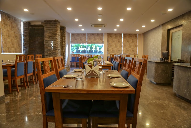 Four Leaf Hotel - Sapphire Blue, Varanasi - Four Leaf Hotel - Sapphire Blue, Varanasi Four Leaf Hotel Sapphire Blue, S-20/53, Buddha Vihar Colony, Cantonment Rd, behind Madin Hotel, Varanasi cantonment, Varanasi, Uttar Pradesh 221002, India