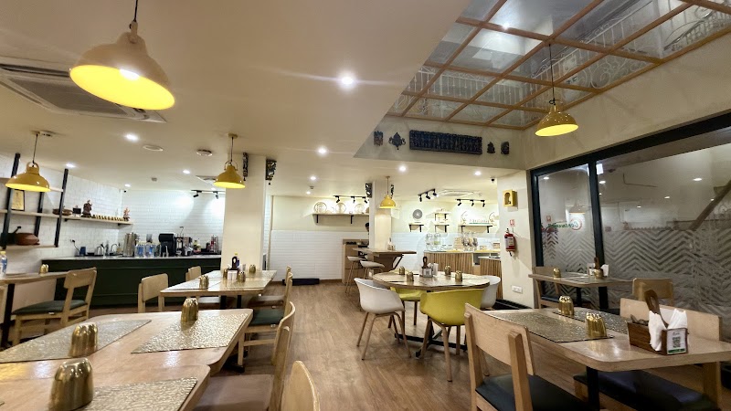 Cafe Coromandel - Cafe Coromandel Plot No. 205 & 206, near Medanta Hospital, Medicity, Islampur Colony, Sector 38, Gurugram, Haryana 122006, India