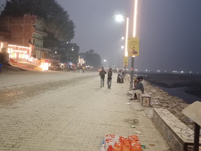 Prayagraj Marine drive - Prayagraj Marine drive FV4P+Q2F, Daraganj, Prayagraj, Uttar Pradesh 211002, India