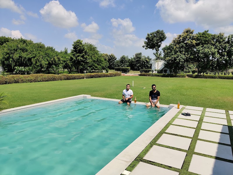 Evergreen Woods - Farmhouse with Pool Near Gurgoan Ideal for Staycation and Weddings - Evergreen Woods - Farmhouse with Pool Near Gurgoan Ideal for Staycation and Weddings 122102, Sohna - Gurgaon Rd, Gurugram, Haryana 122102, India