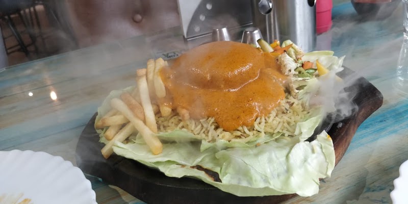Munchy Den the Vegy Delight - Munchy Den the Vegy Delight, Den ice & bake, Amrit Sandesh Complex, Great Eastern Rd, Moudhapara, Raipur, Chhattisgarh 492001, India