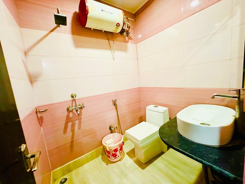 Hotel Golden Tulip, Purnea - Hotel Golden Tulip, Purnea, near Bus Stand, beside Four Star Movie Theater, Mehboob Khan Tola, Purnia, Bihar 854301, India