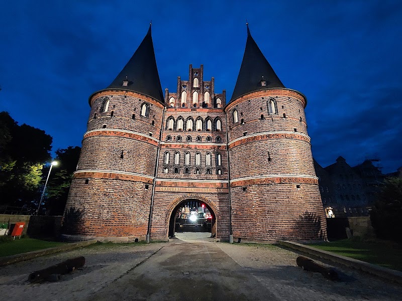 Holstentor square - Holstentor square, Holstentorplatz, 23552 Lübeck, Germany
