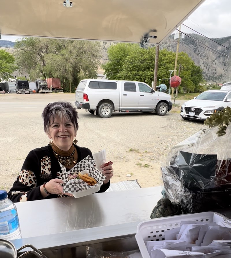 Hixzee's Gourmet Street Food Truck - Hixzee's Gourmet Street Food Truck 604 7th Ave, Keremeos, BC V0X 1N1, Canada