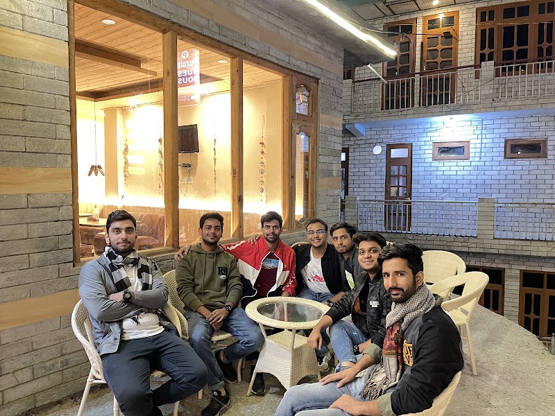 Rider's Cafe Kasol - Rider's Cafe Kasol Rider's Cafe, Kasol Rd, old, Kasol, Himachal Pradesh 175105, India