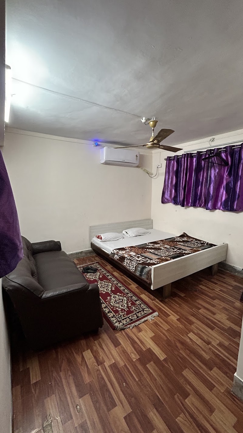 Classic hotel - Classic hotel 6/1 b, Dr Md Ishaque Rd, Esplanade, Park St, Taltala, Kolkata, West Bengal 700016, India