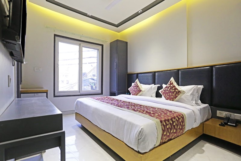 Hotel Vijaydeep Place Near Delhi Airport - Hotel Vijaydeep Place Near Delhi Airport F-4, near Mata Chowk, Mahipalpur Extension, Mahipalpur, New Delhi, Delhi 110037, India
