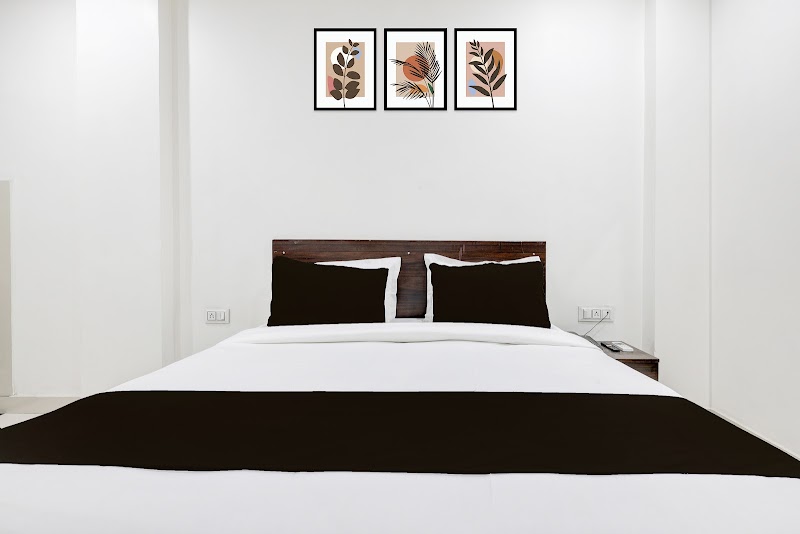 Hotel O DD Green Residency - Hotel O DD Green Residency 49 E Mohalla Chhotiyal Plam Village 49 E Mohalla Chhotiyal Plam, NEAR, Village, Palam Metro Rd, Palam Village, Palam, Delhi, 110045, India