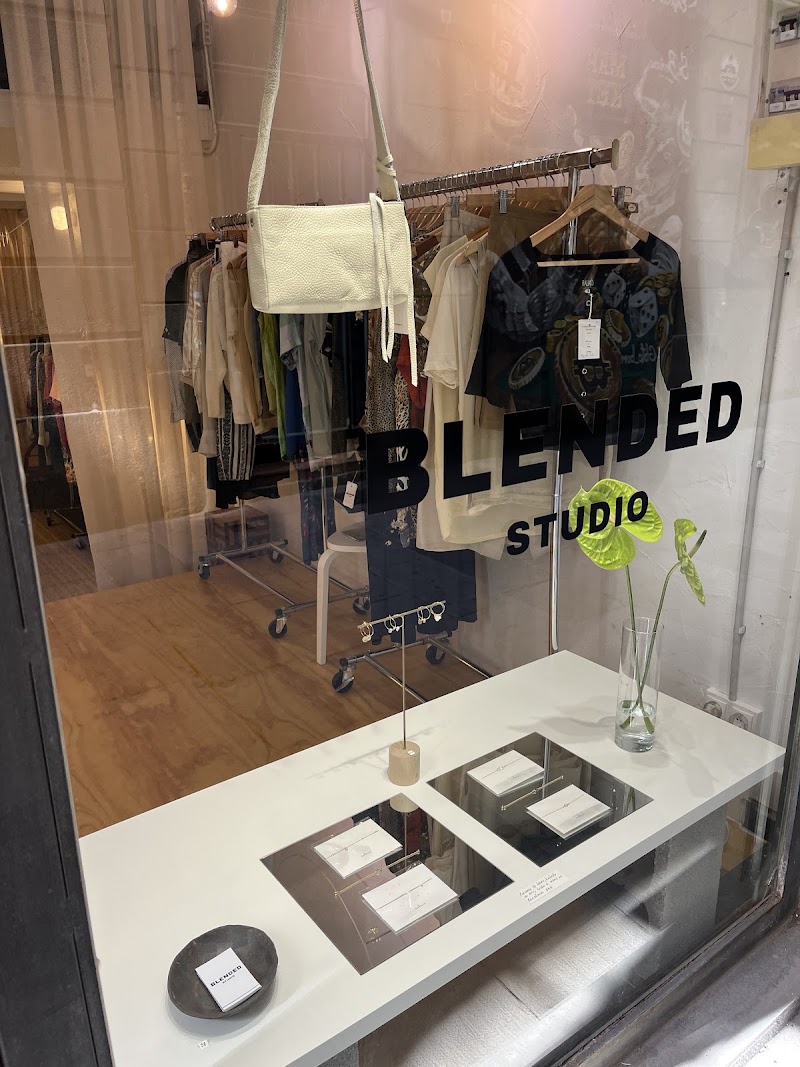Nasif x Blended Studio - Nasif x Blended Studio, Carrer dels Agullers, 24, Ciutat Vella, 08003 Barcelona, Spain