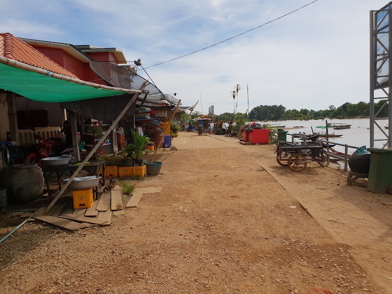 Pier Nakasong - Pier Nakasong, 2W29+9QV, Nakasong, Laos