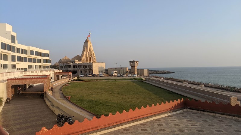 Shivam Car Rental - Shivam Car Rental, Birla plot, near garbhi chowk, Ghanshyam Nagar, Dwarka, Okha, Gujarat 361335, India