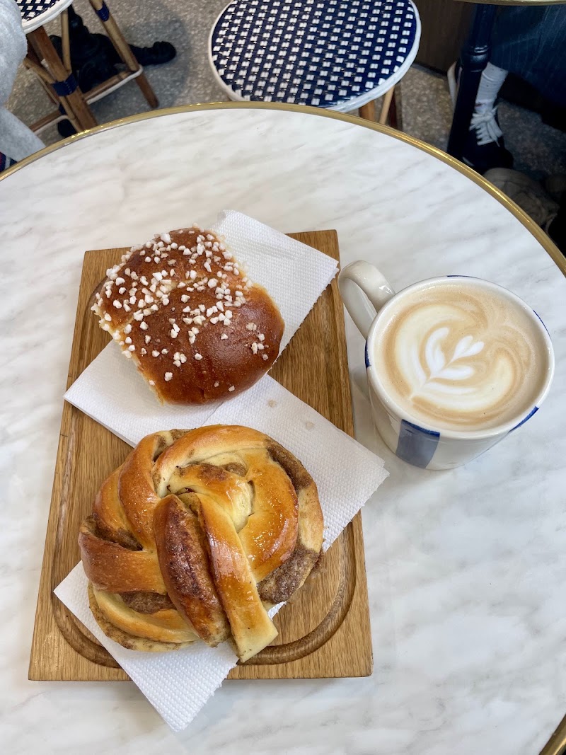 Leonie Bakery - Leonie Bakery 2 Rue Clément, 75006 Paris, France