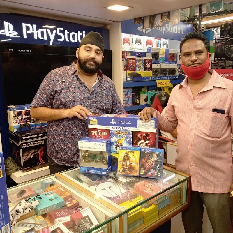 CD WORLD HYDERABAD TELANGANA since 1998 - CD WORLD HYDERABAD TELANGANA since 1998, SHOP NO 34&39 ,GROUND FLOOR, Chenoy Trade Center, Park Ln, near hotel parklane, near paradise, Kalasiguda, Secunderabad, Hyderabad, Telangana 500003, India