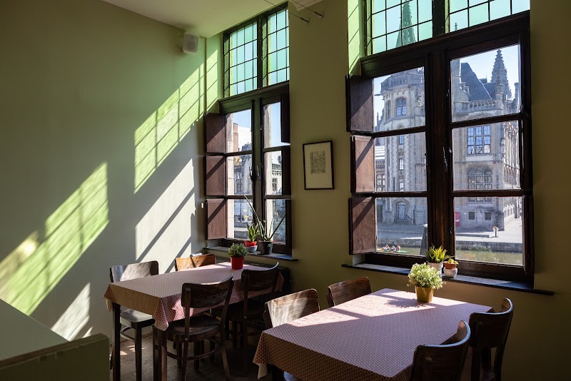 Hostel Uppelink - Hostel Uppelink, Sint-Michielsplein 21, 9000 Gent, Belgium