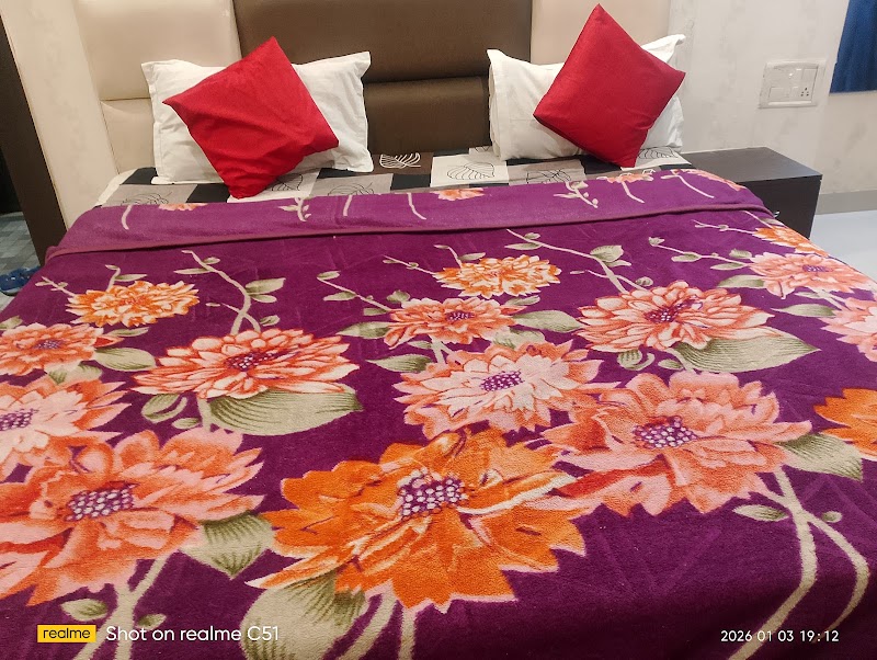 Hotel Shankar Palace - Hotel Shankar Palace Malviya Rd, Moudhapara, Raipur, Chhattisgarh 492001, India