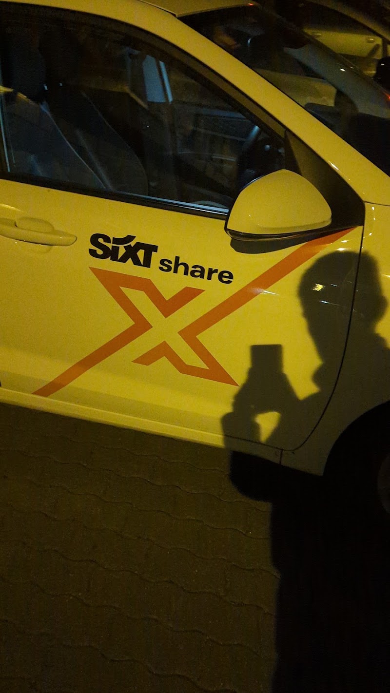 SIXT ride GmbH & Co. KG - SIXT ride GmbH & Co. KG 82049 Pullach, Germany