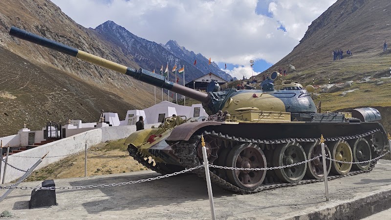 Zojila War Memorial - Zojila War Memorial, 7FVM+9F6, Srinagar - Leh Hwy, Gumri, 194102