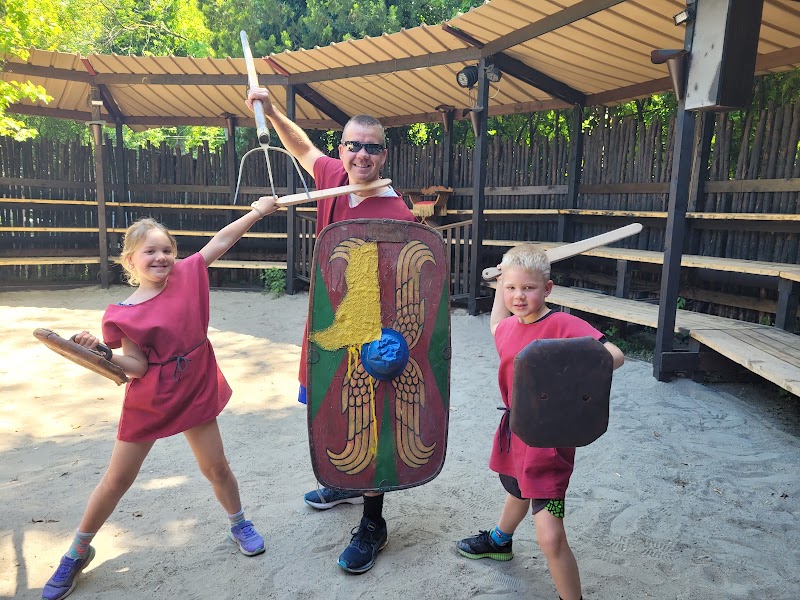 Rome Gladiator School - 'Gruppo Storico Romano' - Rome Gladiator School - 'Gruppo Storico Romano', Via Appia Antica, 18, 00179 Roma RM, Italy