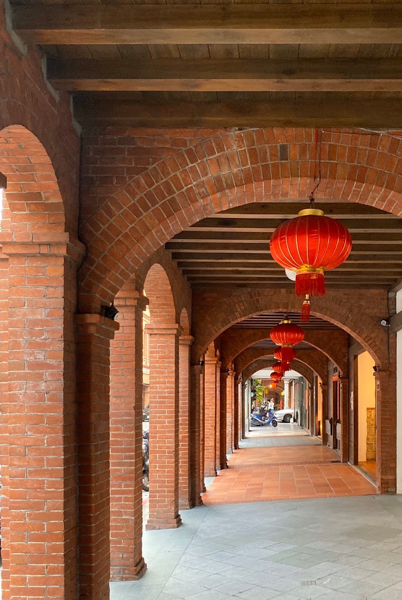 Dadocheng Square永樂市場 - Dadocheng Square永樂市場 103, Taiwan, Taipei City, Datong District, Yongle Village, 迪化街永樂市場