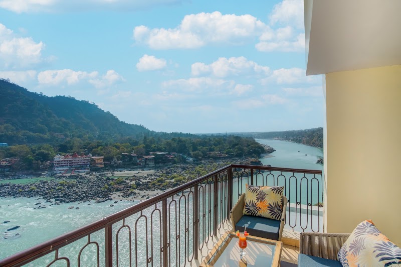 Divine Resort : Hotel in Rishikesh - Divine Resort : Hotel in Rishikesh Laxman Jhula Rd, near Church, Tapovan, Rishikesh, Jonk, Uttarakhand 249137, India