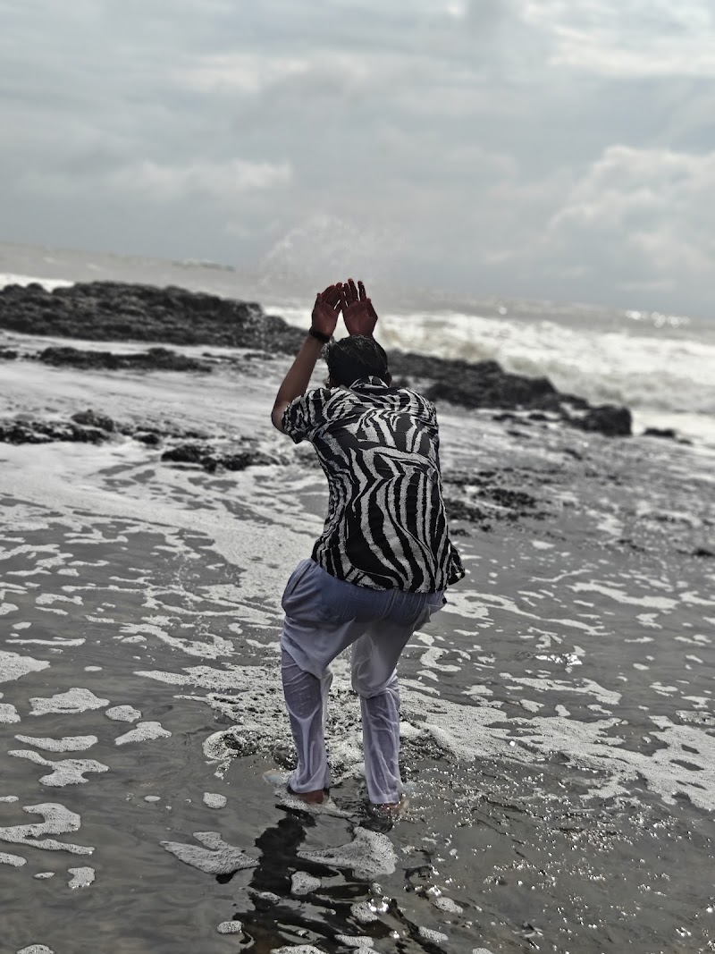 Anjuna Rock beach - Anjuna Rock beach, HPFR+2H5, Monteiro Vaddo, Anjuna, Goa 403509, India