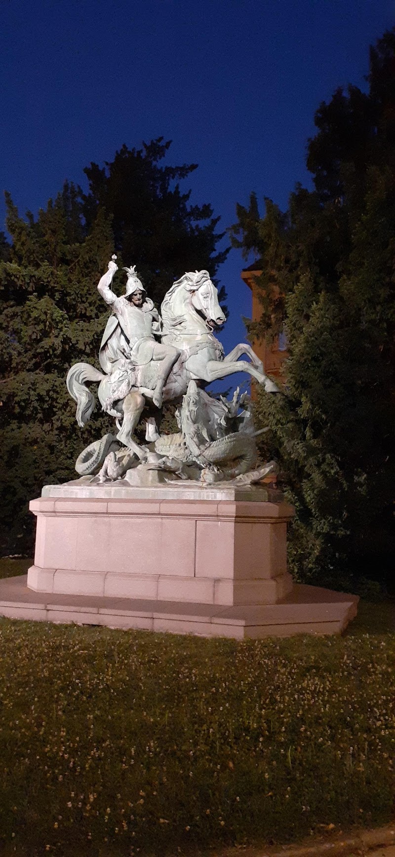 Kip Svetog Juraja - Kip Svetog Juraja Trg Republike Hrvatske, 10000, Zagreb, Croatia