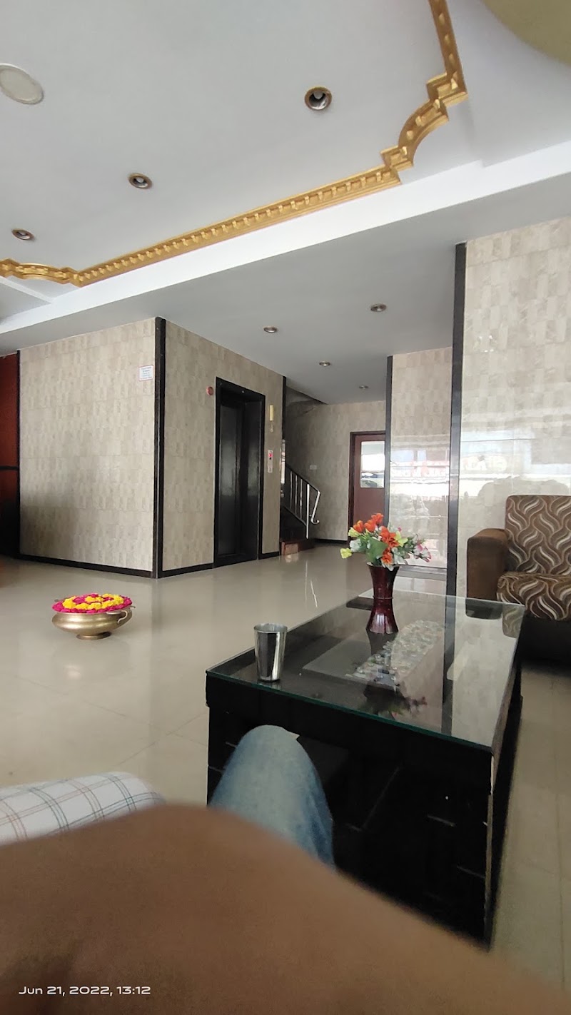 Pondy Bazaar Hotel Krishna Inn - Pondy Bazaar Hotel Krishna Inn 12, Raja Bather St, T. Nagar, Chennai, Tamil Nadu 600017, India