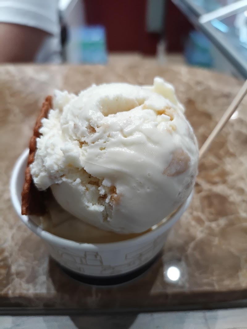 Manila Creamery One Ayala - Manila Creamery One Ayala 2nd Floor, One Ayala, East St, Makati City, Metro Manila, Philippines