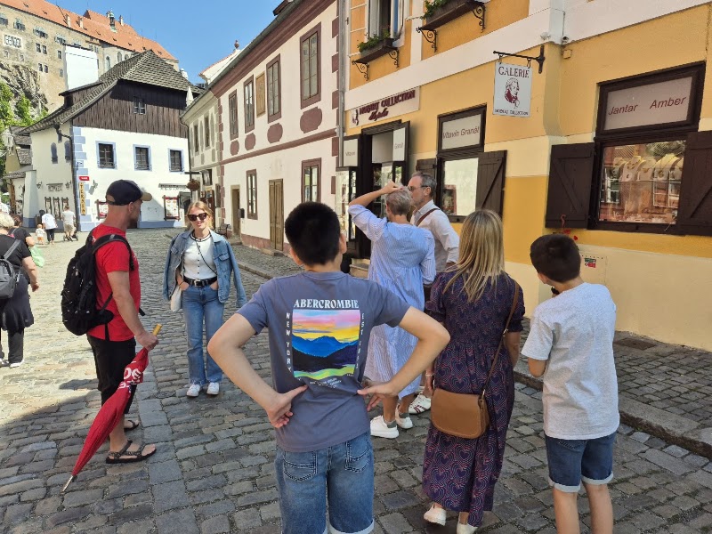 Wiseman Free Tour Cesky Krumlov - Wiseman Free Tour Cesky Krumlov, nám. Svornosti 381 01, 381 01 Český Krumlov-Český Krumlov 1, Czechia