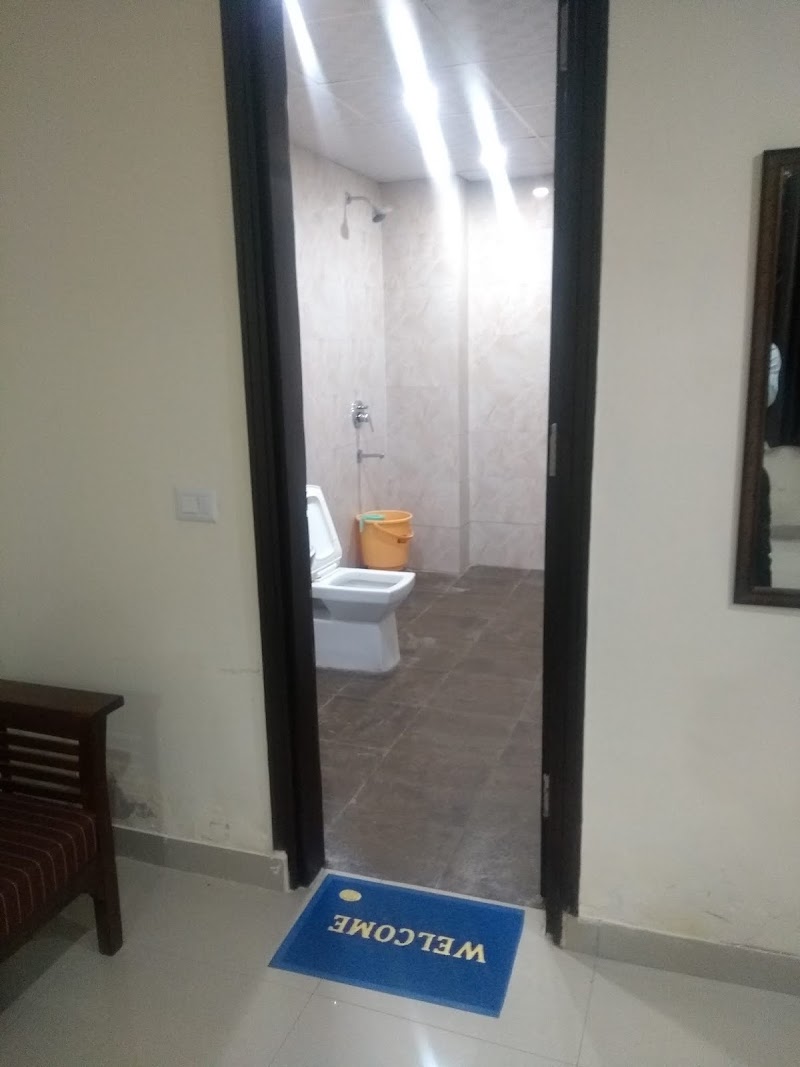 Hotel AERO INN - Hotel AERO INN 110037, Block B, Mahipalpur Village, Mahipalpur, New Delhi, Delhi 110037, India