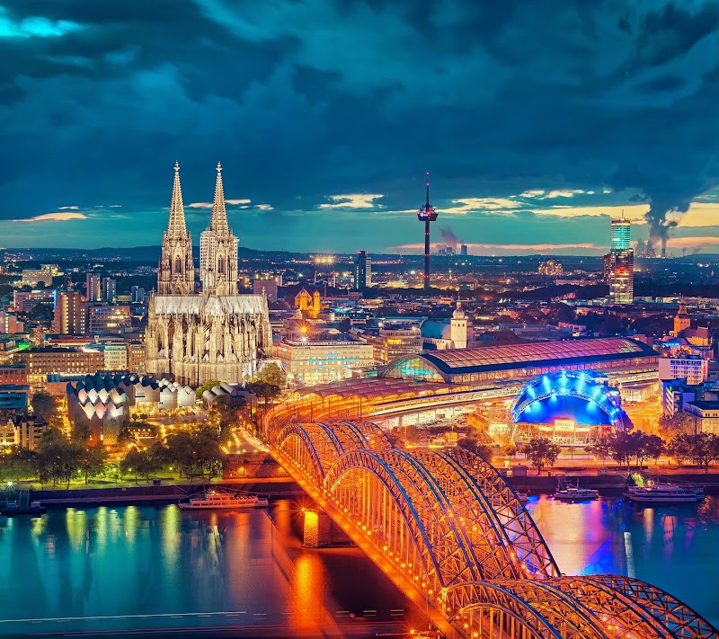 Hohenzollern Bridge - Hohenzollern Bridge, Hohenzollernbrücke, 50679 Köln, Germany