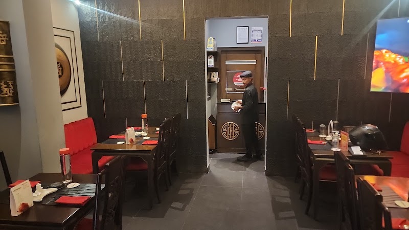 Chowman (Indirapuram) - Chowman (Indirapuram), Plot No. 30, Niti Khand 3, Manoj Vihar, Indirapuram, Ghaziabad, Uttar Pradesh 201014, India