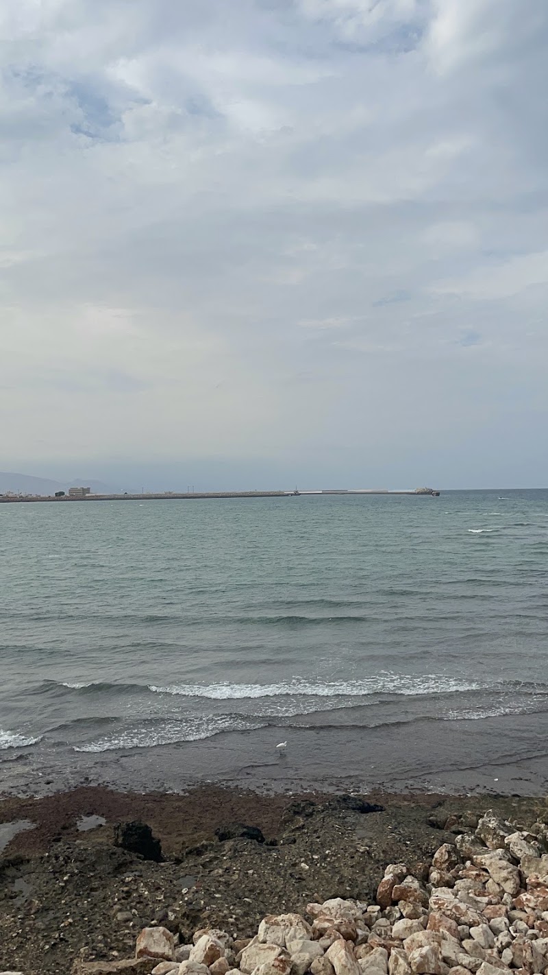 Al Ayjah Lighthouse - Al Ayjah Lighthouse, HG9Q+HVW Al Ayjah Lighthouse, Sur, Oman