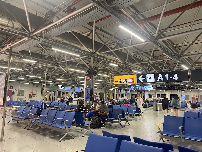 Giovan Battista Pastine International Airport - Giovan Battista Pastine International Airport, Via Appia Nuova, 1651, 00040 Ciampino RM, Italy