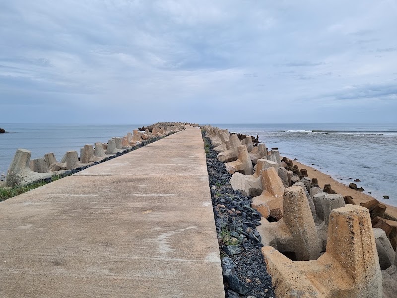 Rock beach view point - Rock beach view point 85F5+PV4, Pynampuram, India