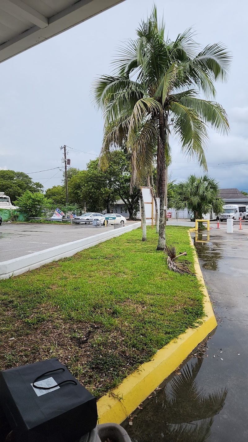 GO Rent A Car / Rent a Wreck - GO Rent A Car / Rent a Wreck 2875 NW 42nd Ave, Miami, FL 33142, USA