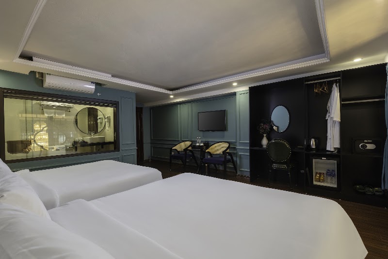 Madelise Adora Hotel & Travel - Madelise Adora Hotel & Travel, 111 Mã Mây, Phố cổ Hà Nội, Hoàn Kiếm, Hà Nội, Vietnam