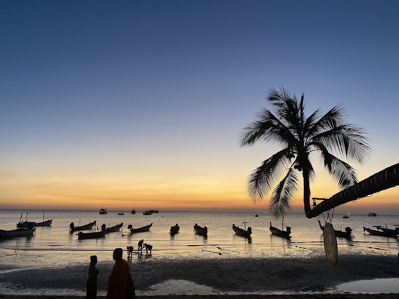 Sairee Beach - Sairee Beach Sairee Beach, Koh Pha-Ngan, Surat Thani 84280, Thailand