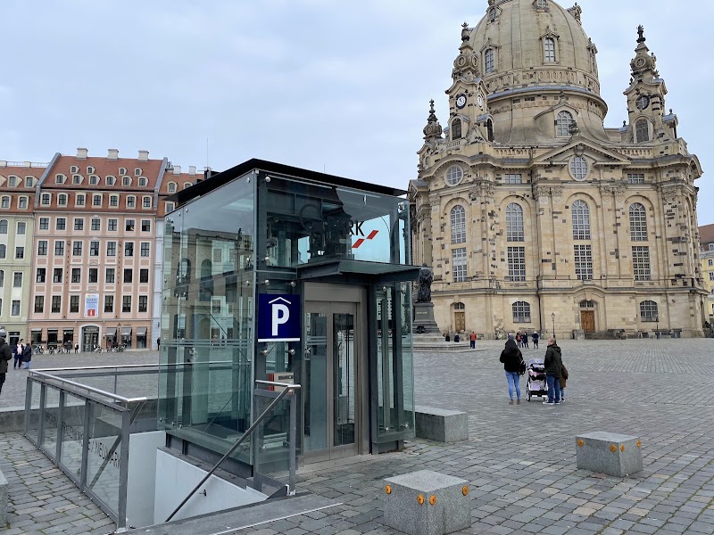 Q-Park Frauenkirche / Neumarkt - Q-Park Frauenkirche / Neumarkt, Landhausstraße 2, 01067 Dresden, Germany