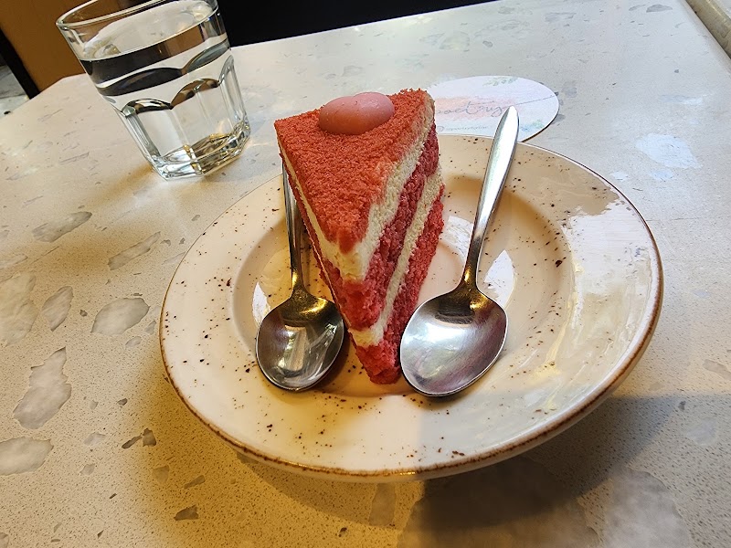 Poetry by Love and Cheesecake - Poetry by Love and Cheesecake 33, Juhu Rd, Janki Kutir, Juhu Tara, Juhu, Mumbai, Maharashtra 400049, India