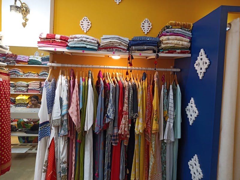 KUSVAA - KUSVAA Shop No MS19, Upper Ground, Dt Mega Mall, Golf Course Rd, near Escalator, near Santushti Store, Sector 28, DLF Phase 1, Gurugram, Haryana 122002, India